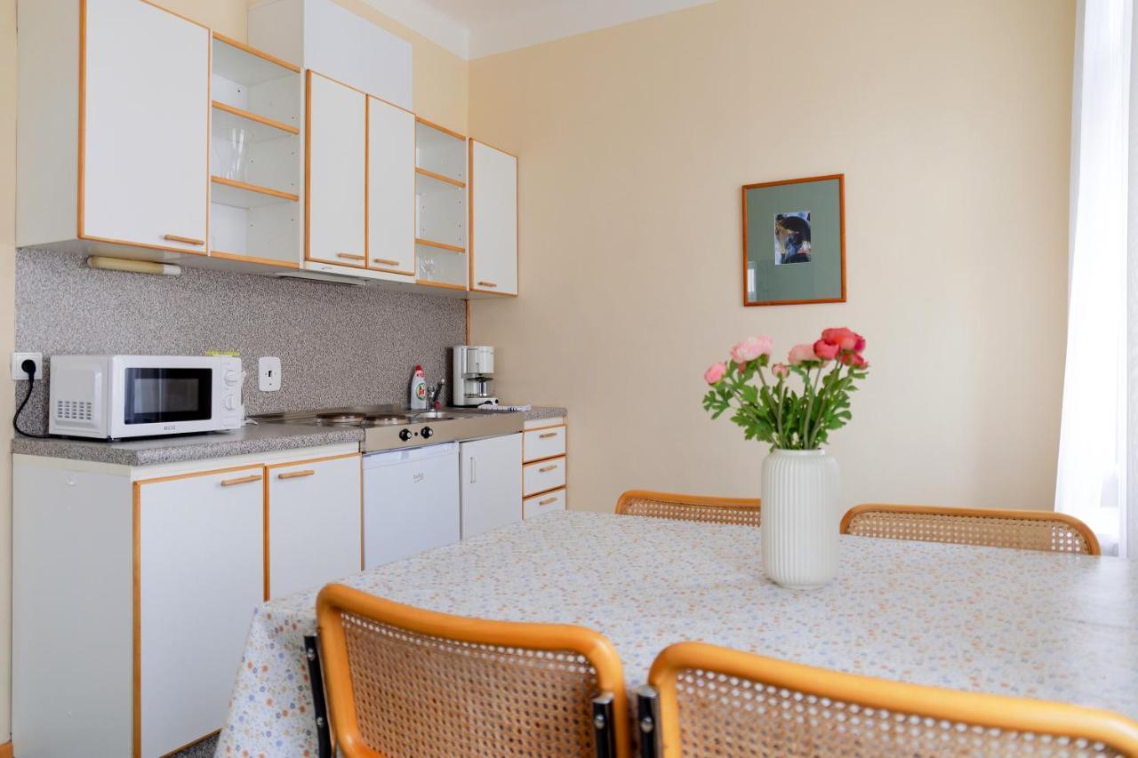 Orion 4* Praha